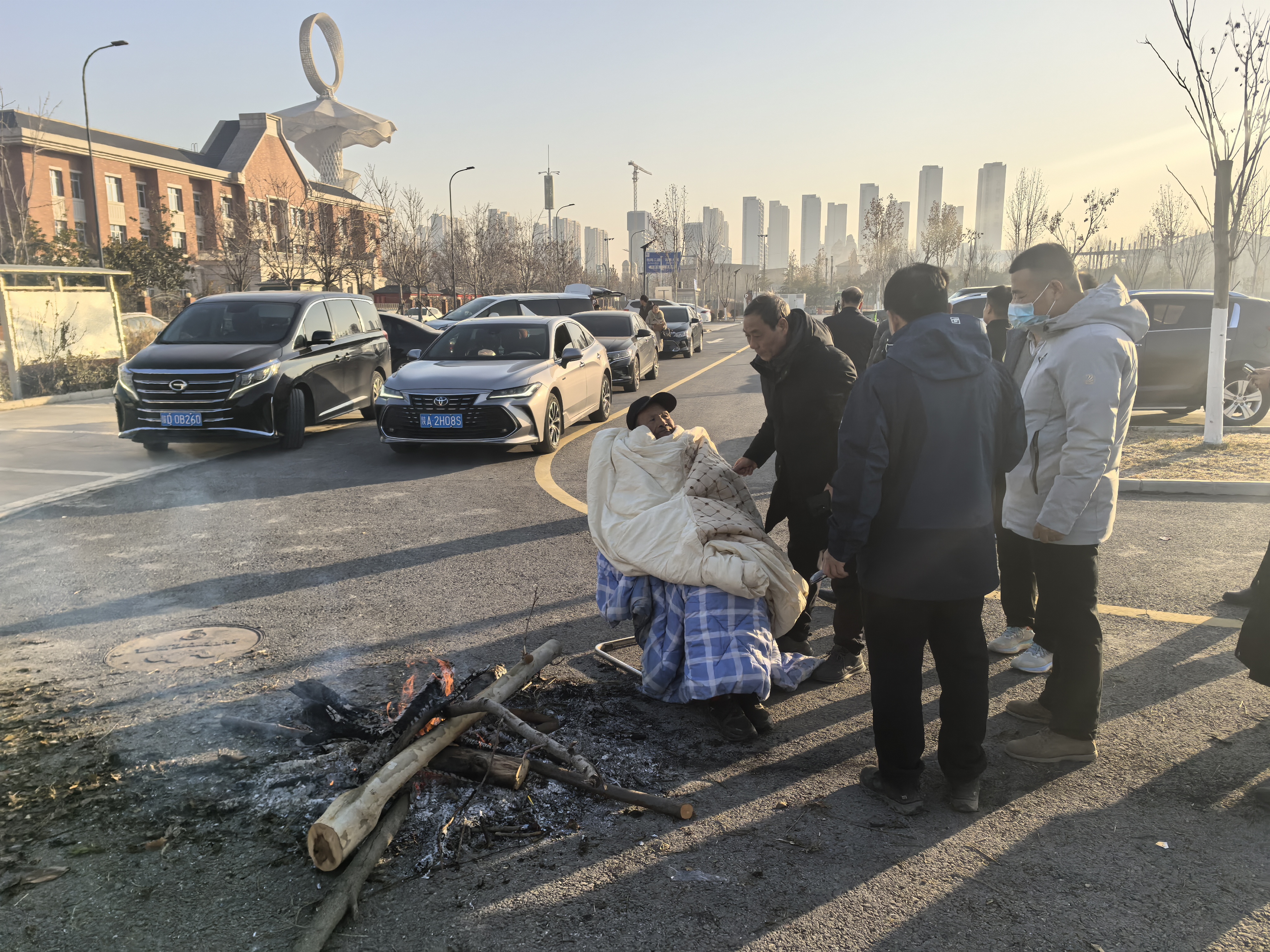 公司身邊好人|“只想快點聯(lián)系到他的家人！”